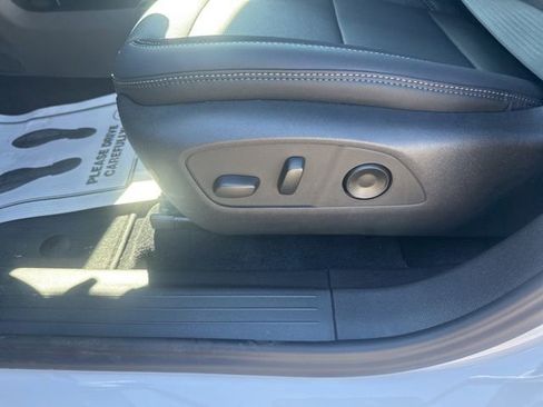 New 2026 Chevrolet Equinox EV LT image 17