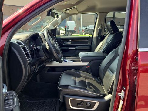 Used 2022 RAM 1500 Laramie AWD/4WD image 16