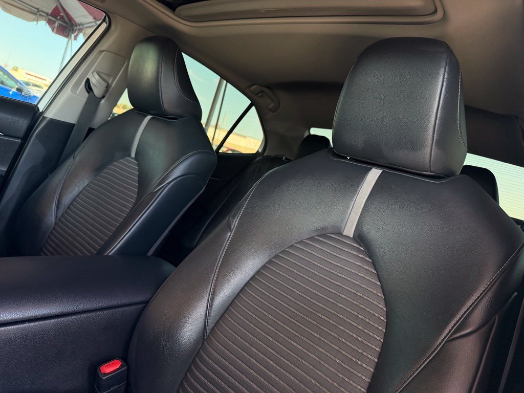Used 2019 Toyota Camry SE w/ Protection Package (Q2) FWD image 16