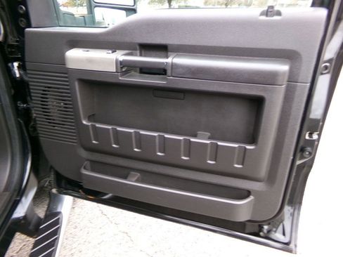 Used 2014 Ford F350 Lariat w/ Lariat Interior Package image 16