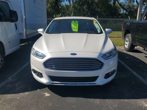Used 2016 Ford Fusion Titanium image 2