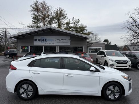 Used 2019 Hyundai Ioniq Blue image 3