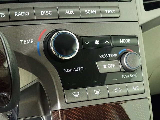 Used 2011 Toyota Venza AWD image 16