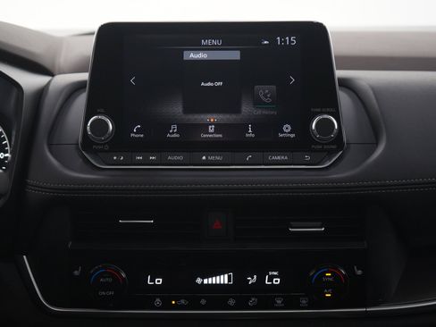 Used 2023 Nissan Rogue SV w/ SV Premium B Package AWD/4WD image 19
