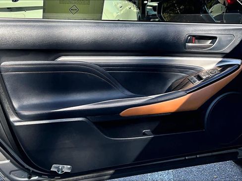 Used 2023 Lexus RC 300 image 25