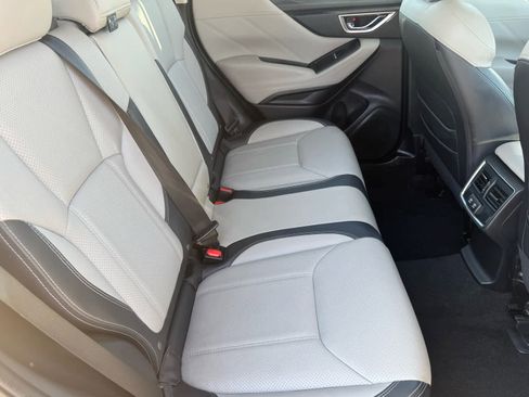 Used 2021 Subaru Forester Limited image 11