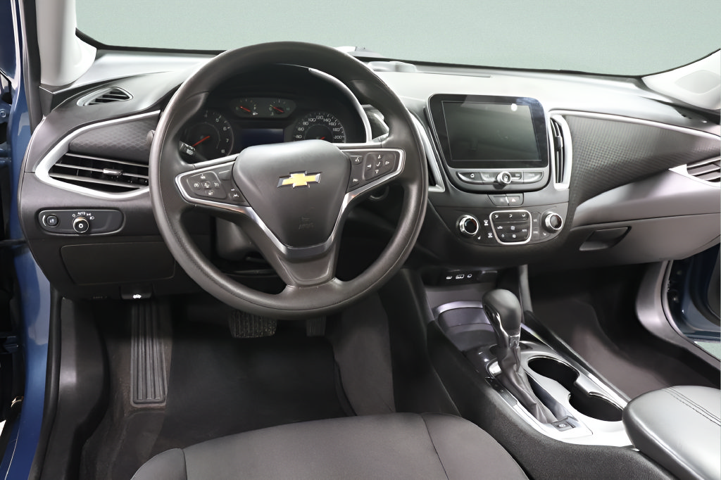 Used 2024 Chevrolet Malibu LT FWD image 8