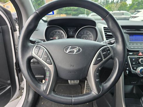 Used 2013 Hyundai Elantra GT w/ Touch & Go Pkg FWD image 21
