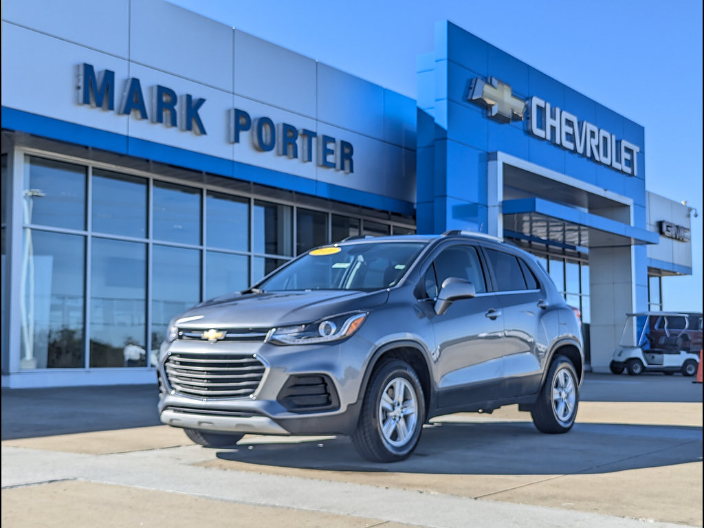 Used 2020 Chevrolet Trax LT AWD/4WD image 1