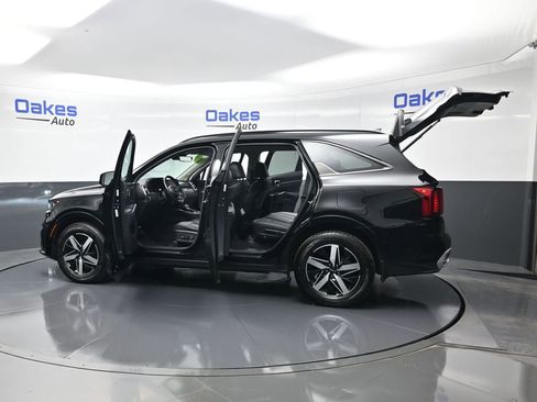 Certified 2023 Kia Sorento S image 56