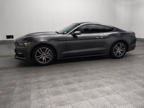 Used 2016 Ford Mustang Coupe RWD image 2