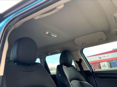 Used 2015 MINI Cooper 4-Door Hardtop FWD image 29