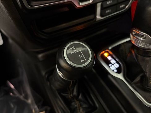 Used 2023 Jeep Wrangler Unlimited Sahara image 28