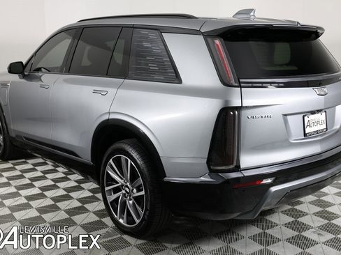 Used 2026 Cadillac Vistiq Sport image 7