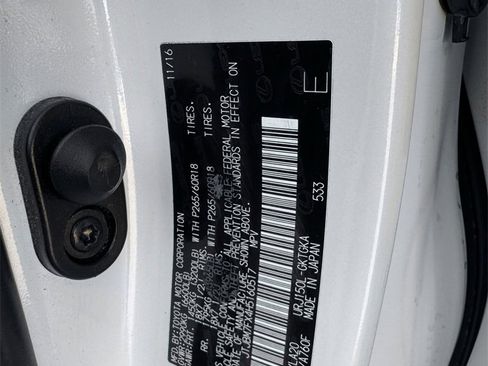 Used 2017 Lexus GX 460 image 31