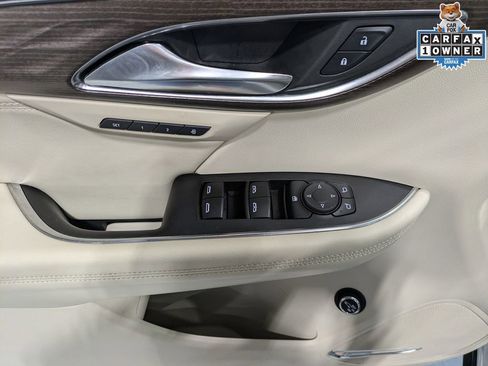 Used 2023 Buick Envision Avenir AWD/4WD image 10