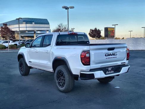 New 2026 GMC Canyon Elevation w/ LPO, Black Badging Package RWD image 12