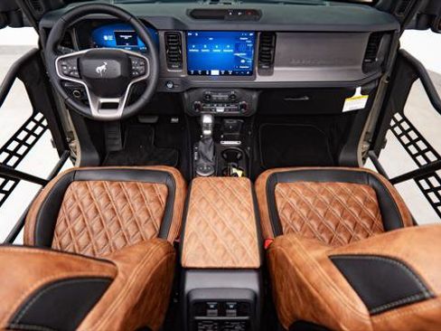 Used 2026 Ford Bronco Big Bend AWD/4WD image 3