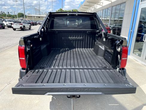 Used 2024 Toyota Tacoma 4x4 Double Cab Hybrid image 9