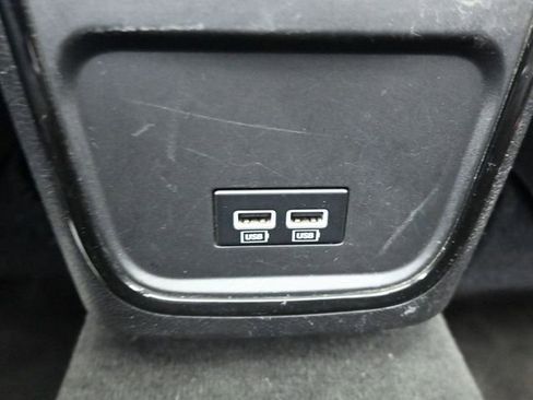 Used 2016 Chrysler 300 S image 21
