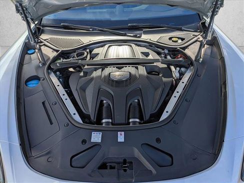 Used 2017 Porsche Panamera 4S image 25