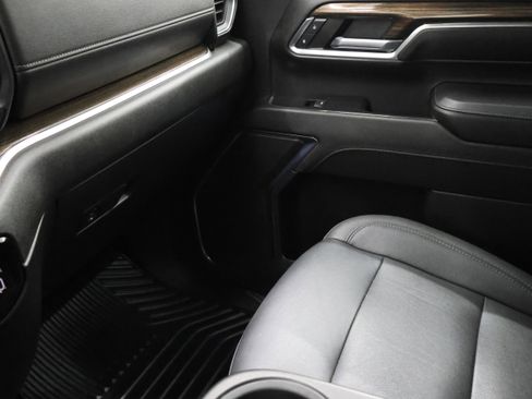 Used 2024 Chevrolet Silverado 2500 LT w/ Midnight Edition image 13