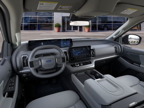 New 2026 Ford Expedition Active AWD/4WD image 9