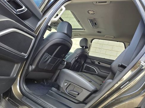 Used 2023 Kia Telluride EX AWD/4WD image 25