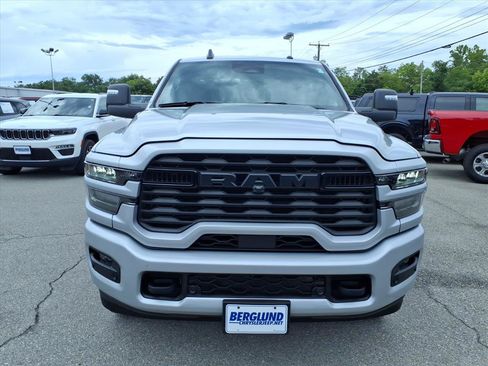 Used 2026 RAM 2500 Big Horn AWD/4WD image 9