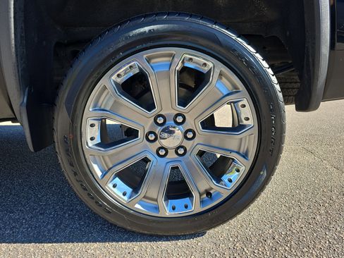 Used 2017 GMC Sierra 1500 Denali w/ Denali Ultimate Package image 34