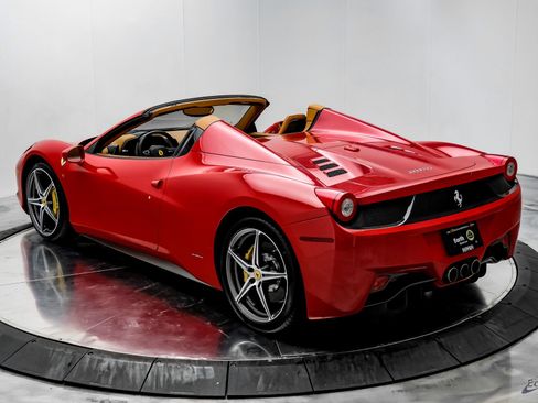 Used 2013 Ferrari 458 Spider 1,600 Original Miles image 15