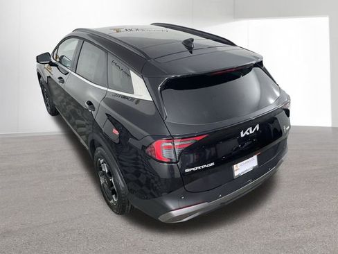 New 2026 Kia Sportage EX image 38