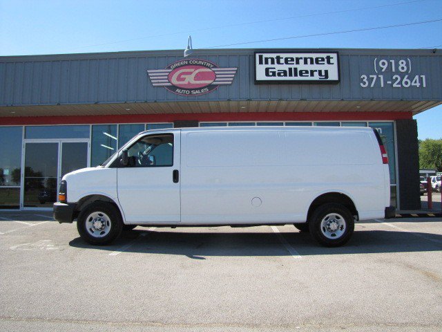 Used 2015 Chevrolet Express 3500 Extended RWD image 5