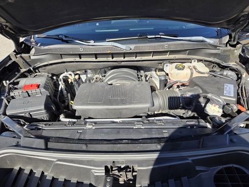 Used 2021 Chevrolet Tahoe Z71 w/ Rear Media and Nav Package image 29