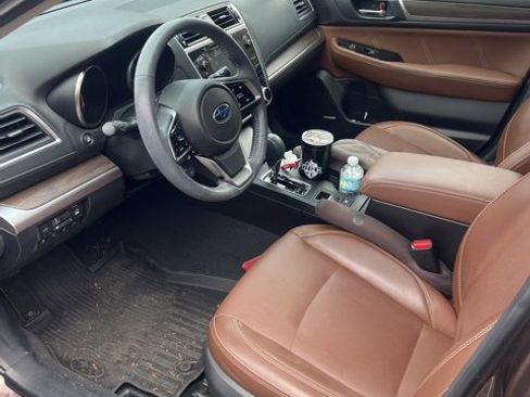 Used 2019 Subaru Outback 2.5i Touring w/ Popular Package #3A image 18