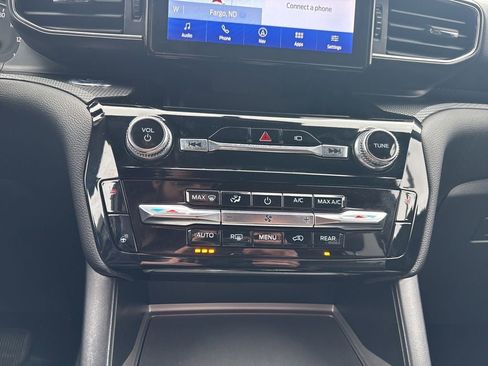Used 2023 Ford Explorer ST-Line AWD/4WD image 22