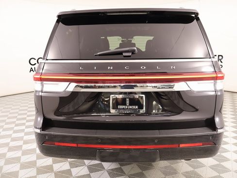 Certified 2024 Lincoln Navigator Reserve image 24