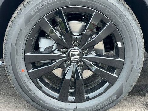 New 2026 Honda HR-V Sport image 6