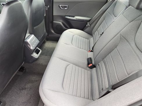 New 2025 Kia K4 EX image 20