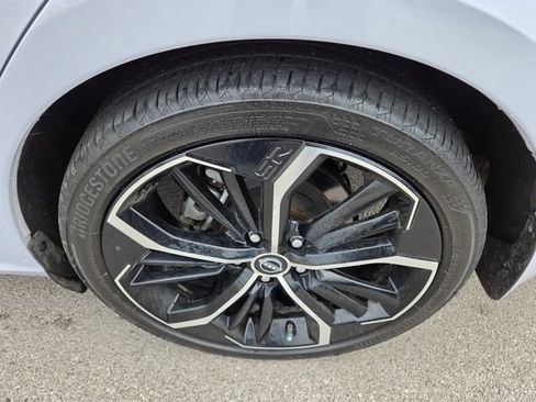 Used 2024 Nissan Altima 2.5 SR FWD image 33