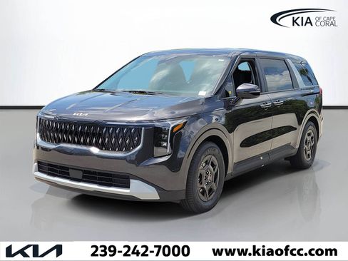 New 2026 Kia Carnival FWD image 3