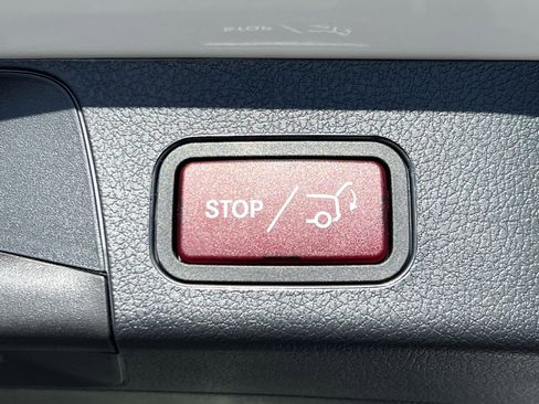 Certified 2026 Mercedes-Benz GLB 250 4MATIC image 25