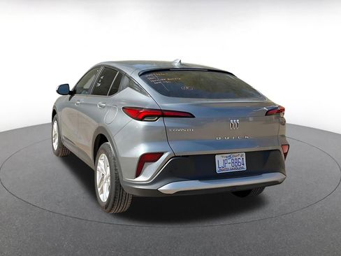 Used 2025 Buick Envista Preferred image 11