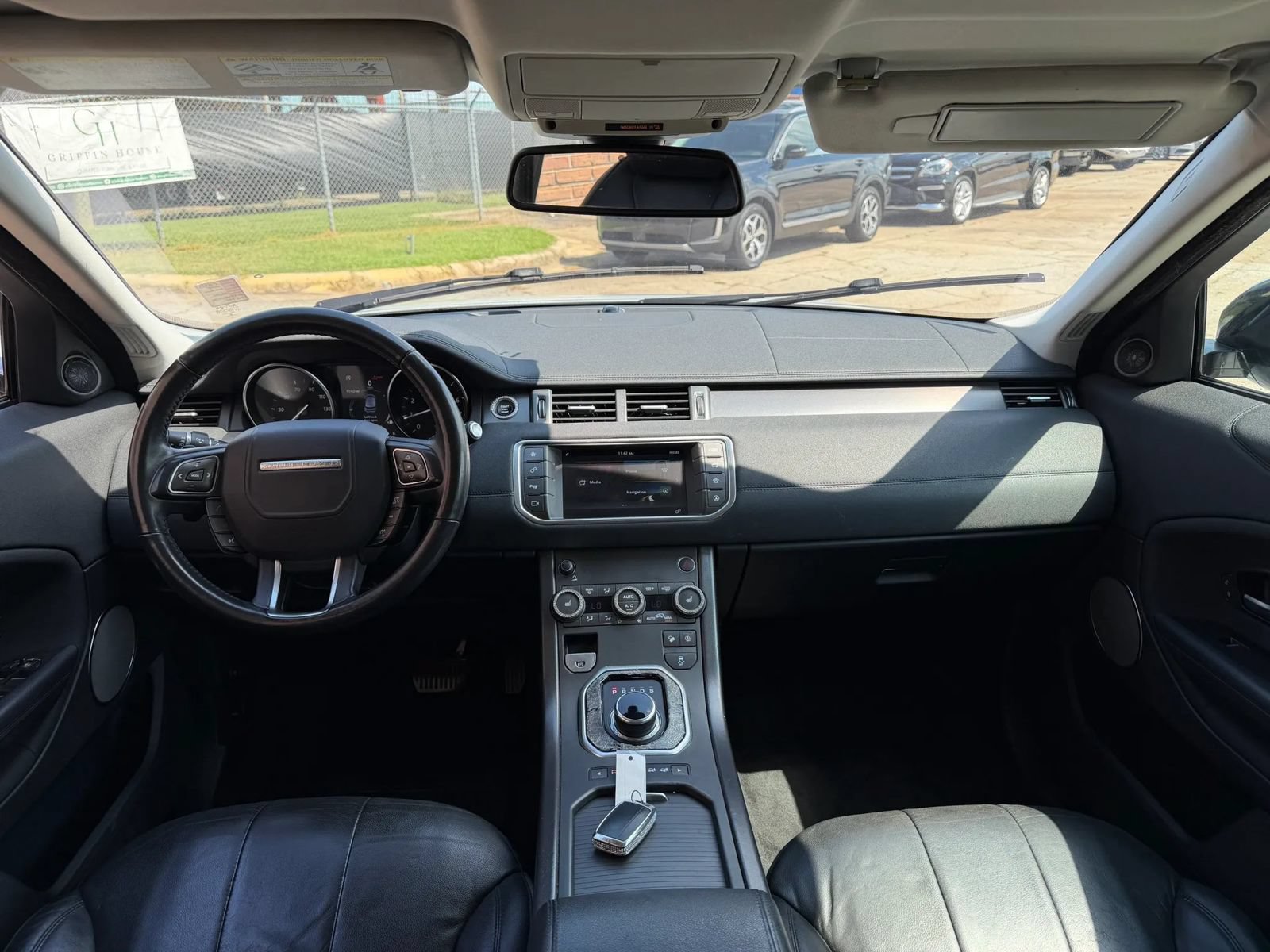 Used 2018 Land Rover Range Rover Evoque SE AWD/4WD image 21