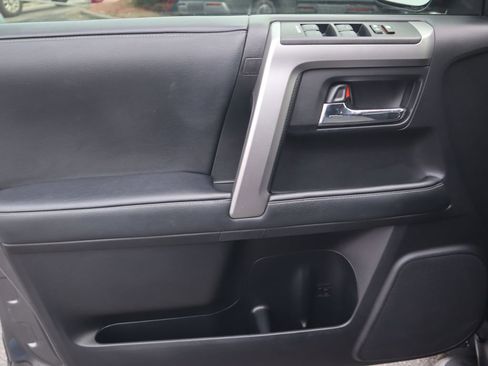 Used 2020 Toyota 4Runner SR5 image 17