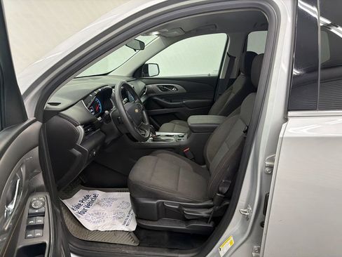 Used 2019 Chevrolet Traverse LS FWD image 9