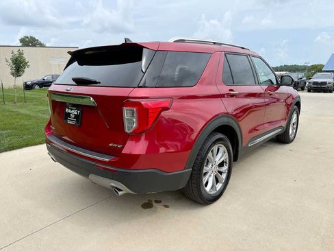 Used 2023 Ford Explorer Limited AWD/4WD image 6