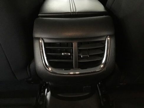 Used 2023 Chevrolet Malibu LT image 44