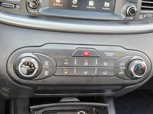 Used 2020 Kia Sorento LX FWD image 20