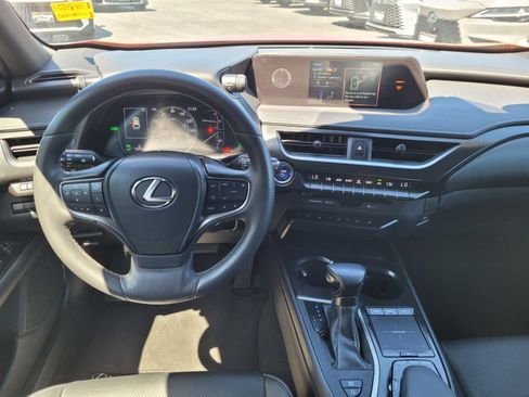 Used 2019 Lexus UX 250h w/ Premium Package AWD/4WD image 12